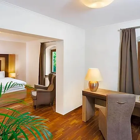 Haslachmuehle Bed & Breakfast 4*
