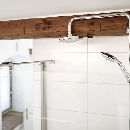 戴尔哈斯莱彻摩尔酒店