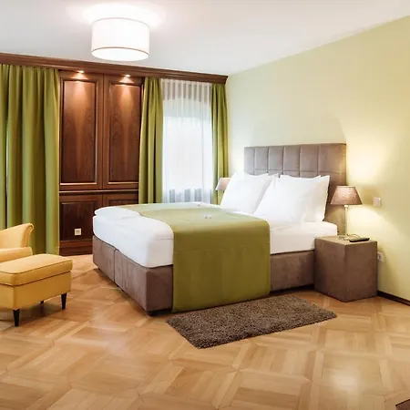 戴尔哈斯莱彻摩尔酒店