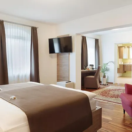 Alojamento de Acomodação e Pequeno-almoço Haslachmuehle 4*